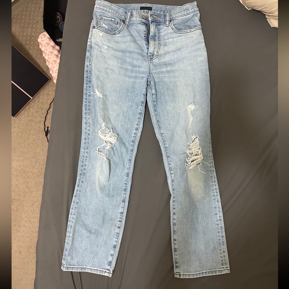 Uniqlo light wash denim jeans